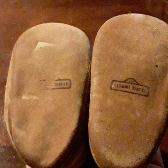 SESAME STREET  SHOES. - Picture 3 of 4